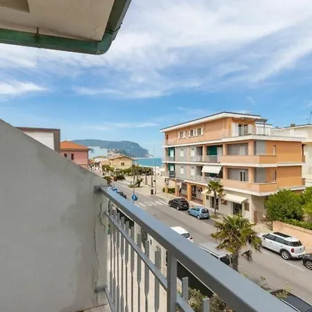 Fuer 4 Personen Ca 70 Qm In Marcelli, Adriakueste Italien Ancona Und Umgebung Lejlighed Marcelli
